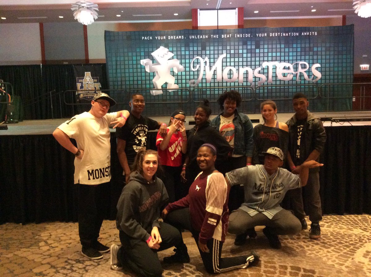 djsjyoung's tweet photo. #MonstersAListChicago https://t.co/DBBtA24u8X