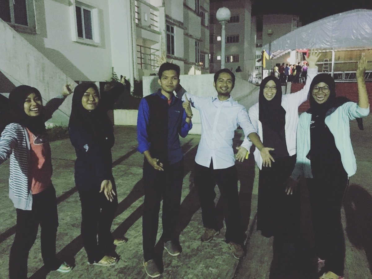 NurainNatasya_'s tweet photo. Looking forward for next year brc week ! #BRCWEEK2016 https://t.co/FFOxQTqW9A