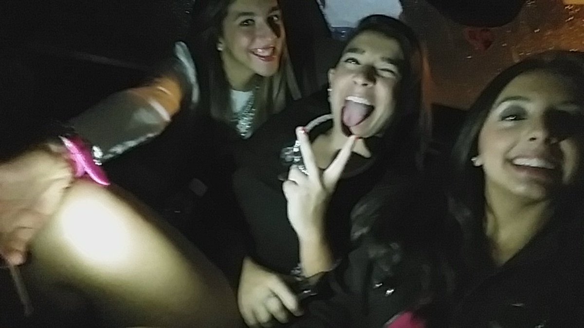 MariherFer's tweet photo. @AntoCatania99 @Priijandar Buena nocheee👌👌🔝🔝💥💃💃 https://t.co/fnRMthA7OG