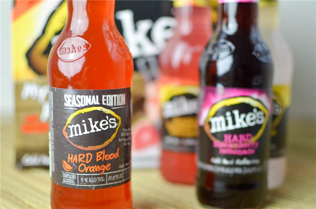 Rick_OntheRocks's tweet photo. @mhl Hard Blood Orange Sunrise {Recipe} - Rick On the Rocks #mikesvip #recipe https://t.co/QM5Eelezaj #mikesVIP https://t.co/jf7Wapu21l