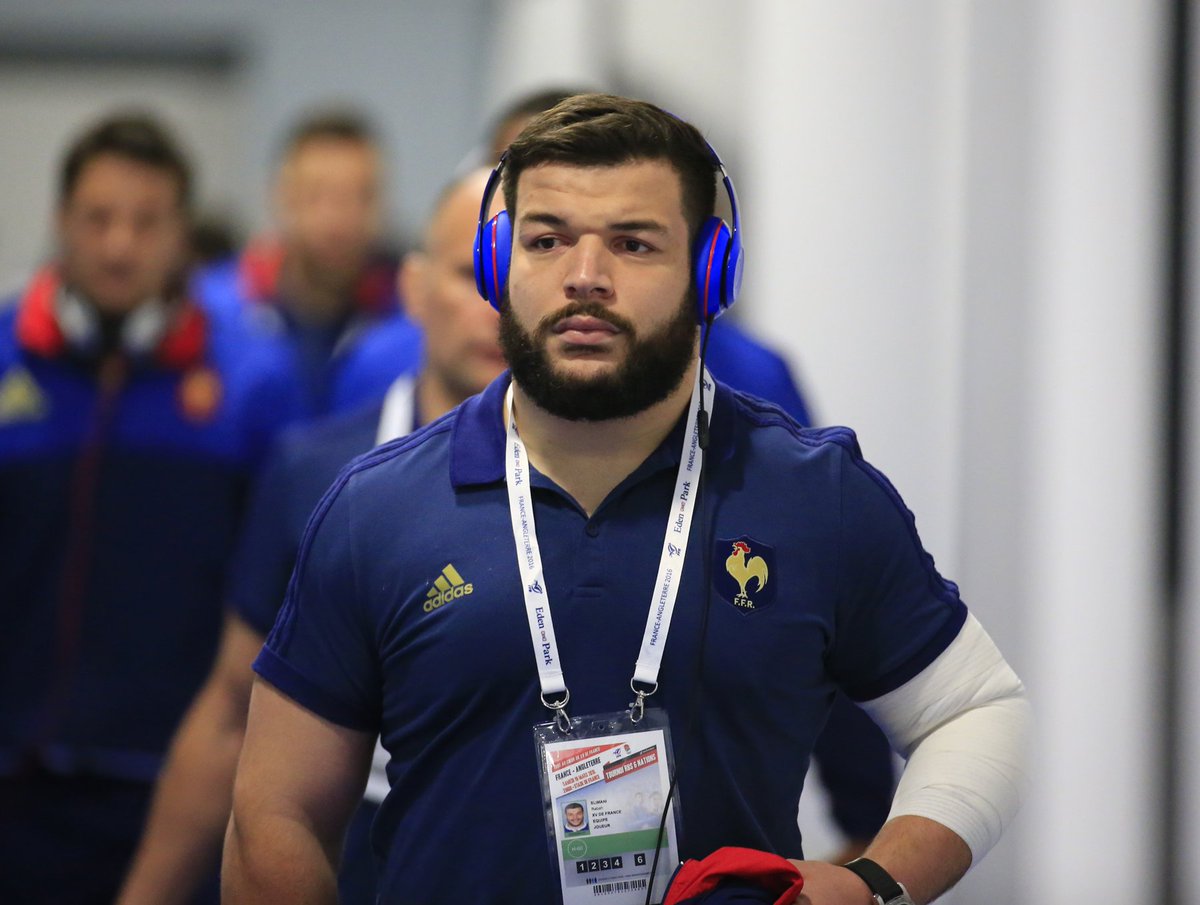 FranceRugby's tweet photo. #XVdeFrance Les Bleus sont concentrés. En route pour écrire l’histoire du XV de France! Grandir ensemble! #FRAANG https://t.co/LNzqjSaWOC