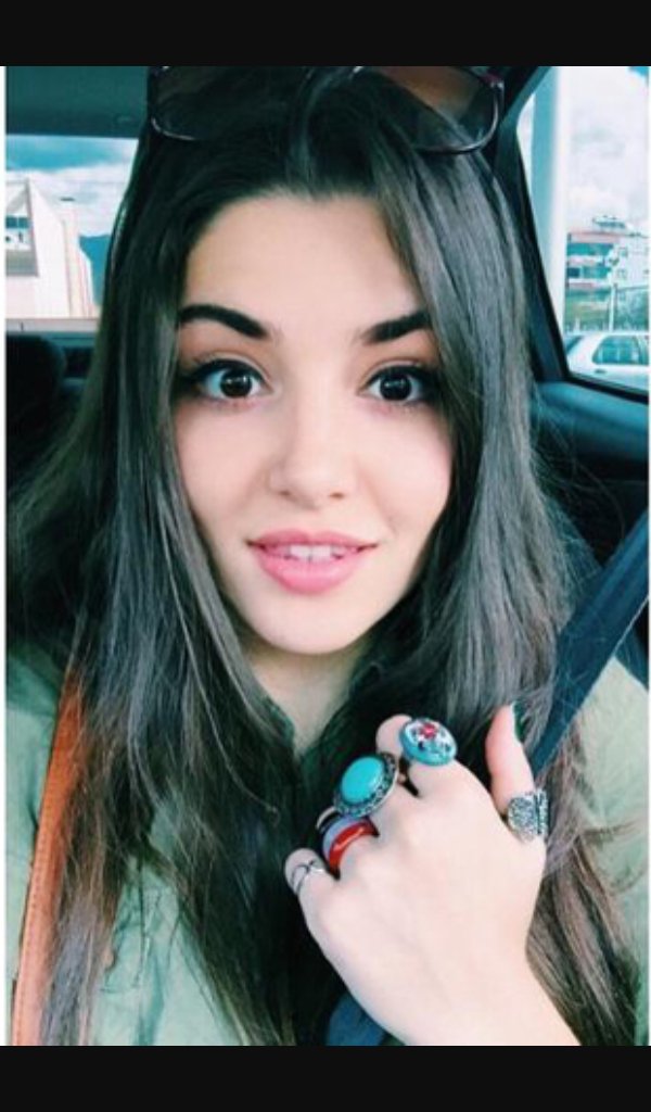 HandeErcelFans's tweet photo. Yerimm https://t.co/hoEa6z2Srq