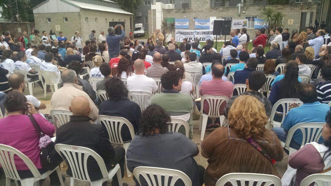 ElNumeral_'s tweet photo. ::AHORA::
Arrancaron las comisiones de trabajo del Encuentro Preparatorio Federal del @FpVNacional #QueremosPatria https://t.co/oWX3KqPLNH