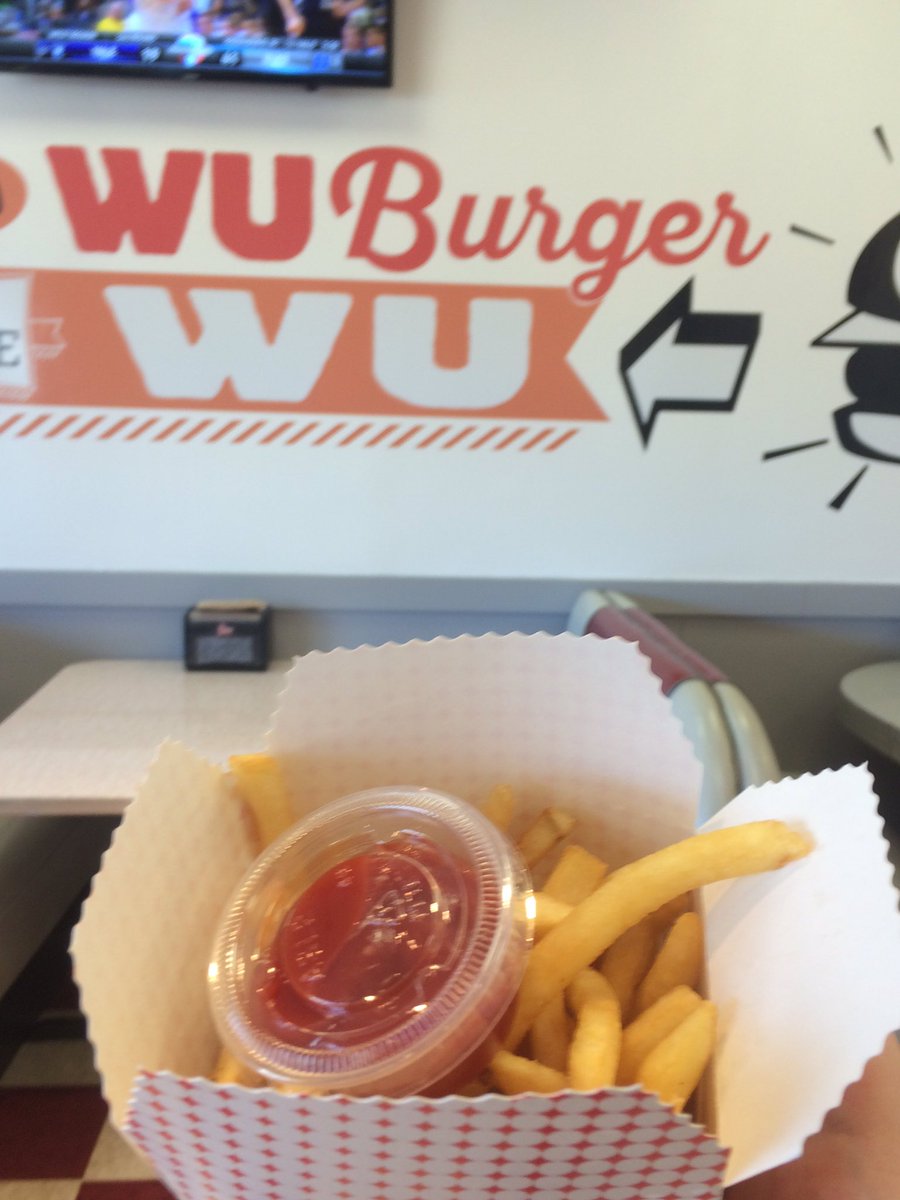 JasonBr21235403's tweet photo. Best fries ever! #WuBurger @WuBurger https://t.co/gMI3nuHnSV