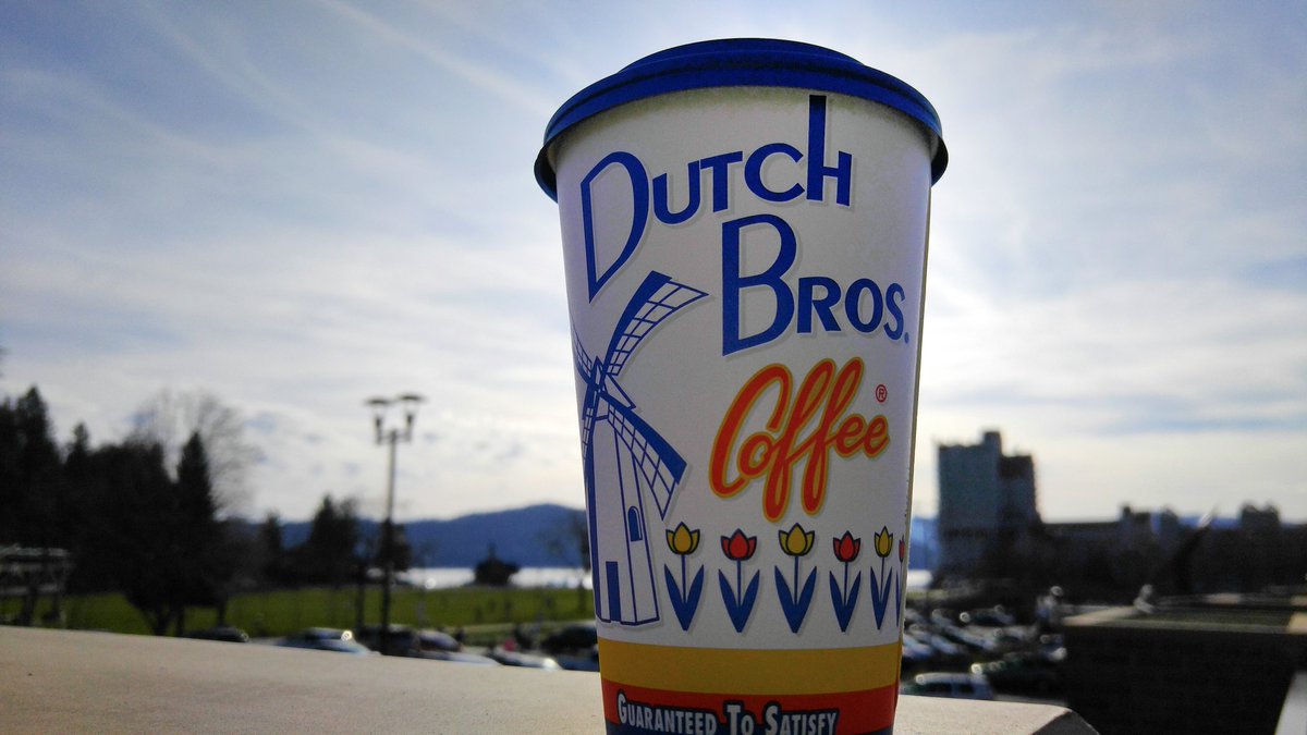 DutchbrosKC's tweet photo. Sunny days are best with Dutch Bros!! #dbcda #drinkup https://t.co/90cagJc4wL