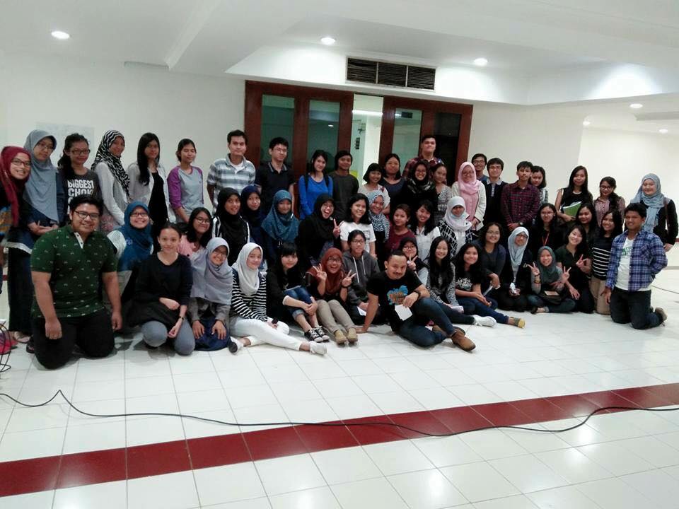EnglishArtLab's tweet photo. FINALLY: Our new FAMILY..! Let's work together to make a difference.=) #EWB3 https://t.co/Jk006NSk47