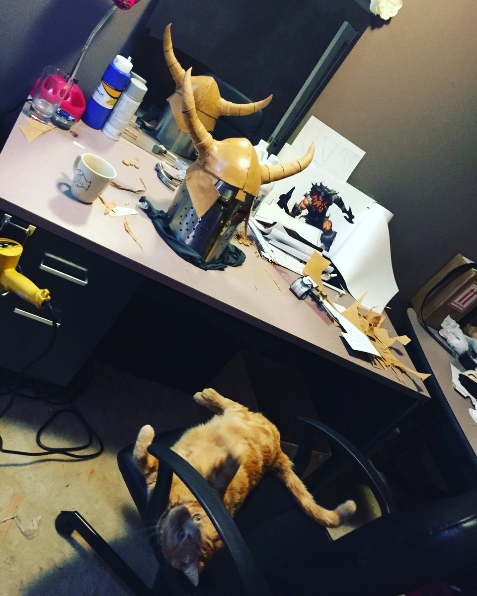 _ToniDarling's tweet photo. #HrothgarHelping #TheGathering #leagueoflegends #olaf #olafcosplay #tg2016 #tonidarling #cosplay https://t.co/wxv6XYFyc9
