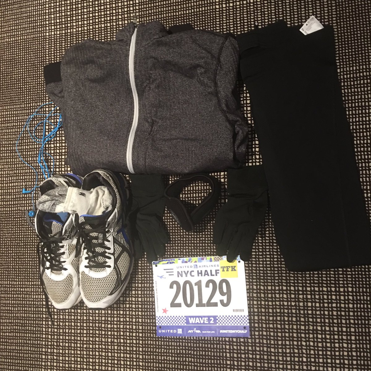 jasonpinter's tweet photo. Ready for tomorrow's #UnitedNYCHalf. Good luck to everyone running - see you at the finish line! #highfivemachine https://t.co/dmQzvG8rFK