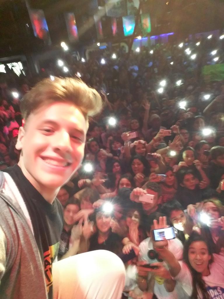 nahueldecrease's tweet photo. Realmente increible e indescriptible https://t.co/cPha6yvpSc