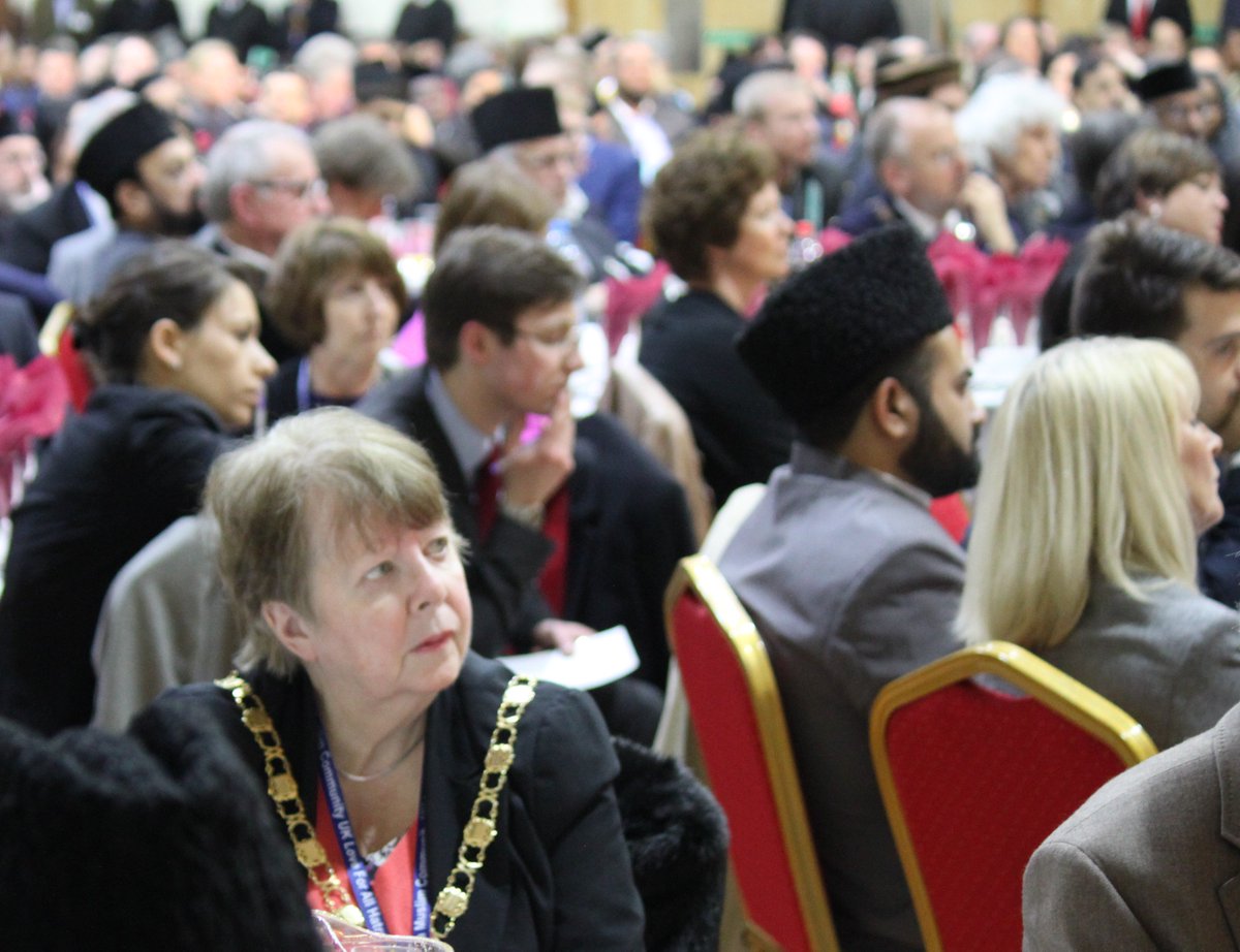 AhmadiyyaUK's tweet photo. Some views of our guests tonight. #PeaceSymposiumUK https://t.co/9JajvEpujz