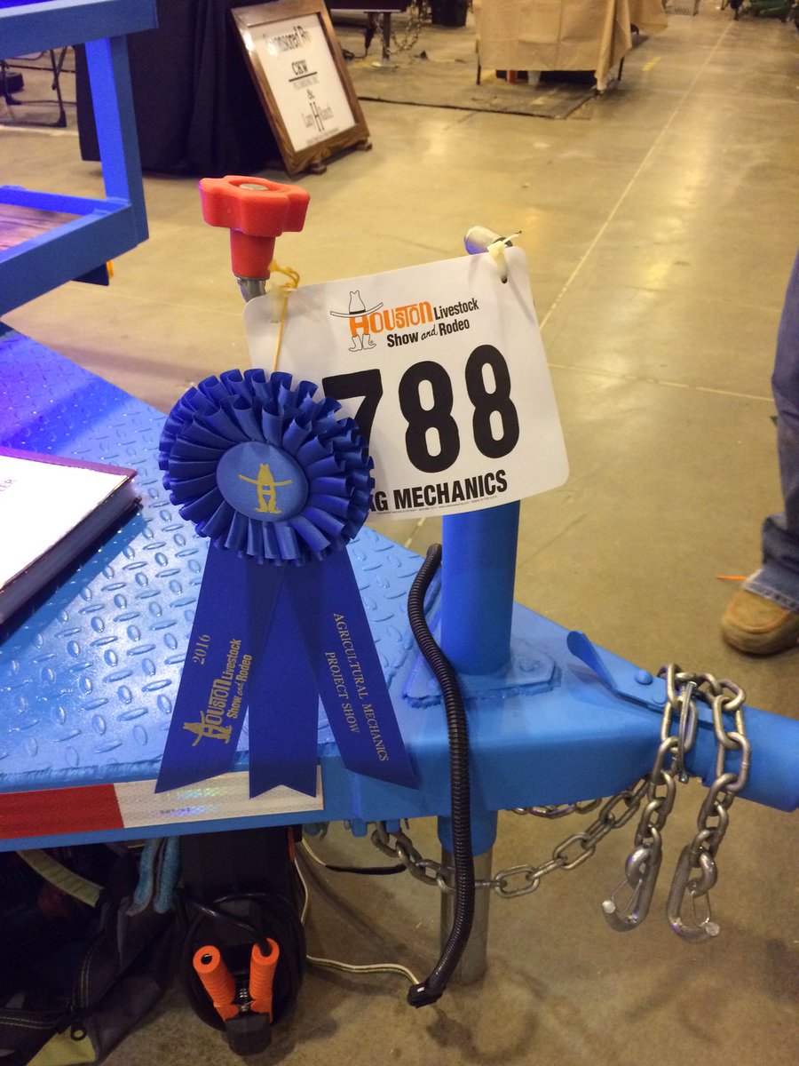 spring_ffa's tweet photo. Both trailers received blue ribbons!! #shslionpride @mo2v8ion @SPRINGHIGHLIONS https://t.co/hnefyrgKIQ