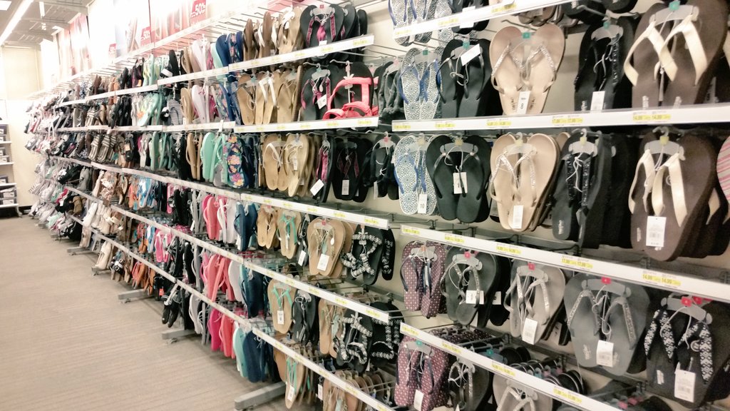 Look at the glorious back wall of shoes! Thanks <a href="/bebelisa15/">Lisa Marie</a> @Shelby_Bear2190 !!!! <a href="/parisnicole_law/">Parisnicole Woolever</a> <a href="/brandonsmitha/">Brandon Smith</a>