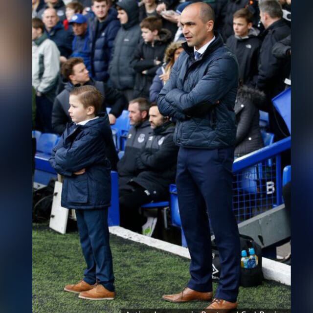regogriz's tweet image. Thanks @Everton for the best day ever 😁💙⚽️ #miniroberto