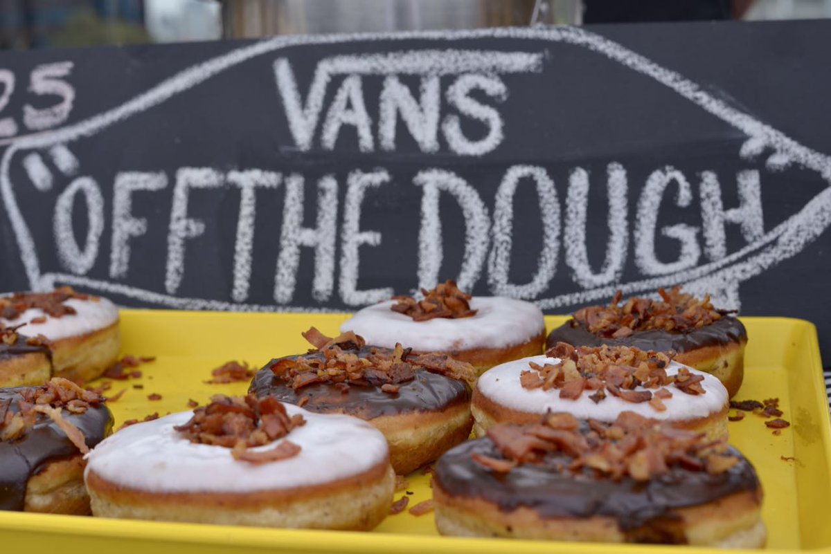 vansgirls_mx's tweet photo. ¡El tocino nos llama! 💁🐷@ComilonaMX
#VANScumple50 https://t.co/7LgOvlmsWy