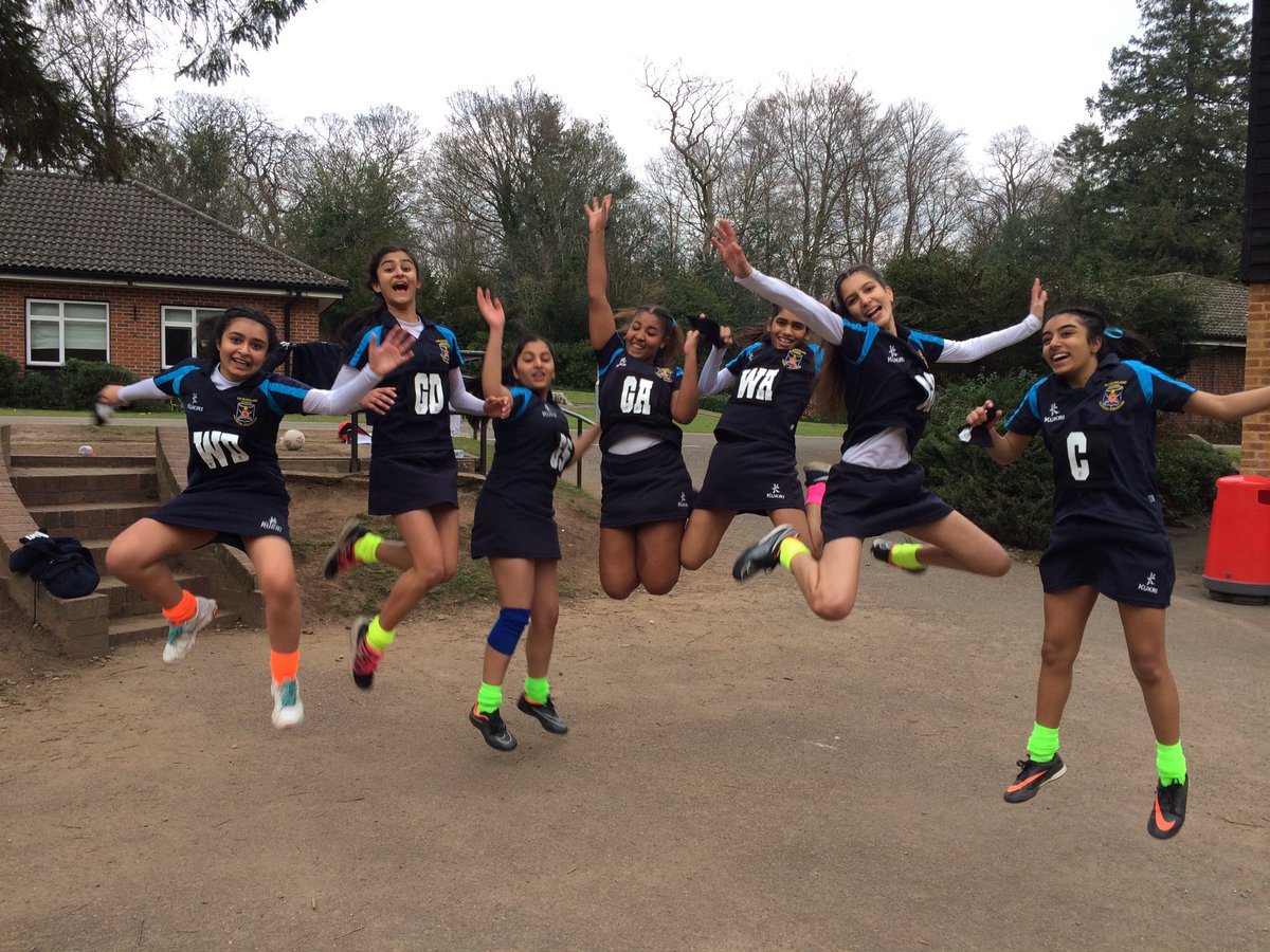 MrsNbenedict's tweet photo. Great day of netball in Shropshire. Well done Year 9s, currently in3rd place (2wins, 1 draw and I loss). @Sportths https://t.co/R02TiFGukn