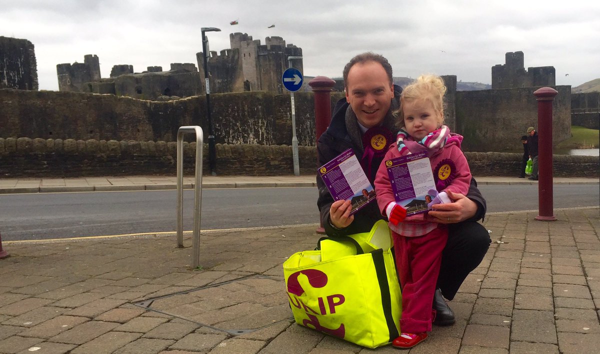 GouldSam's tweet photo. By far the cutest #UKIP leafleteer that has ever helped me. In #Caerphilly earlier today #VoteUKIP #UKIP16  @UKIP https://t.co/QDTMA0oVMz
