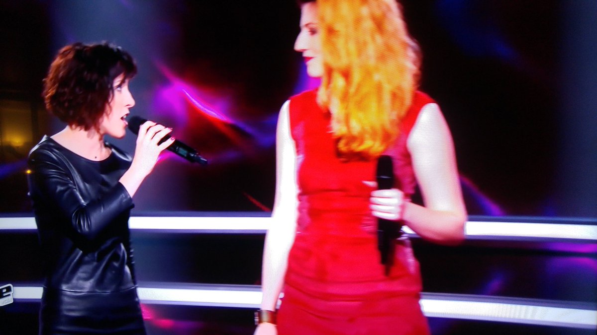 Paryves's tweet photo. #TheVoice pour la battle Johnny duel incroyable on vote #alcidia https://t.co/ggTrPCu5y9