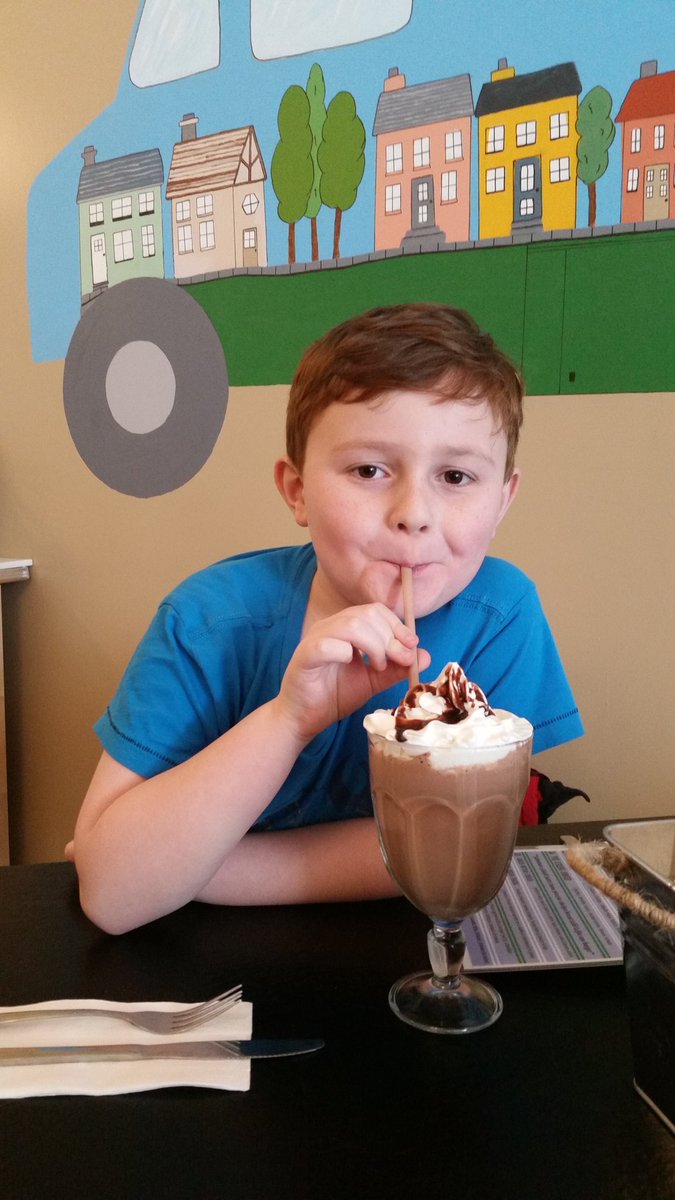 Chillin with this cool dude💙