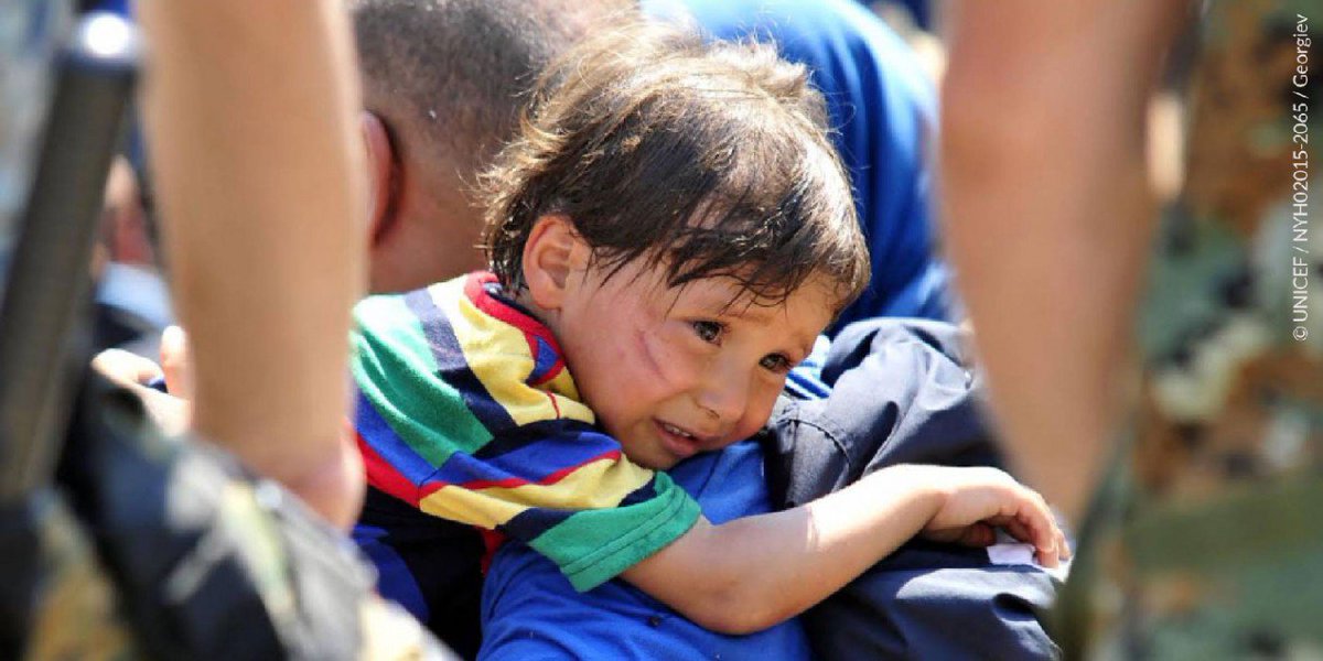 sorluciacaram's tweet photo. Europa despierta! #SonNiños ¿Hasta cuándo vamos a permitir a nuestro gobiernos que les maten y opriman? #Hipocresía https://t.co/2lVtVuVBVN