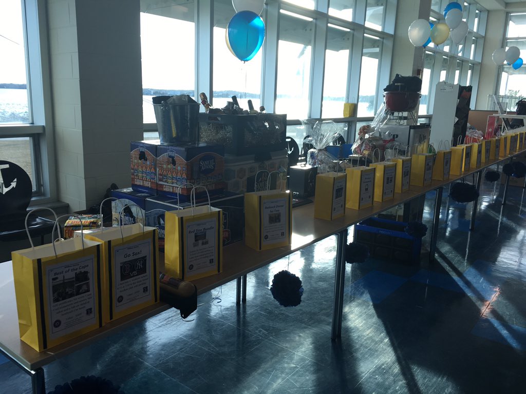 MillikenStrong's tweet photo. 5 minutes til doors open!! Let's get ready to #HonorGlenn!! https://t.co/kgq9nxtx0L