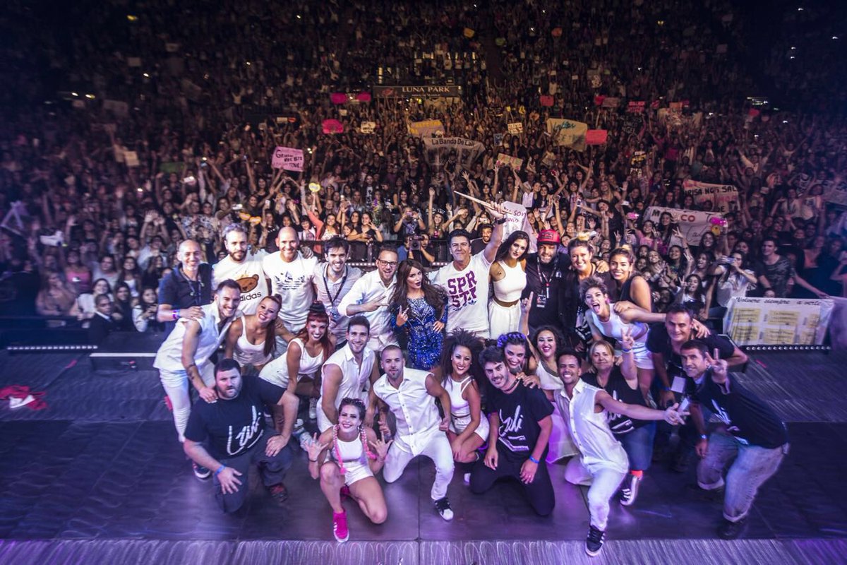 LaliMusica's tweet photo. Anoche vibró el Luna Park. Hoy repetimos @LaliMusica. Ultimo #abailar en Argentina. https://t.co/4heA3GcFHH