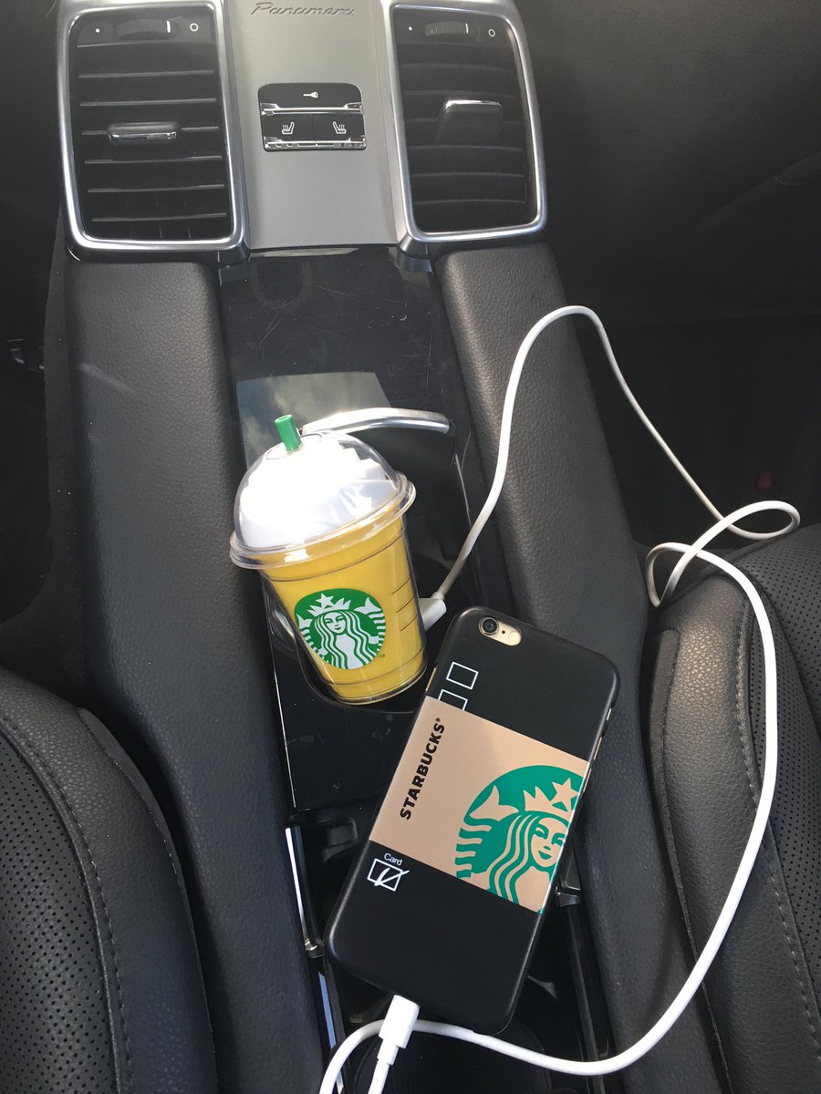 _CoolYaNachos's tweet photo. Starbucks portable charger x Starbucks cup case #NoDeadPhones 📲☕️🔌🔋
✨✨https://t.co/zet0htuuMj✨✨ https://t.co/DV3qks2QbT