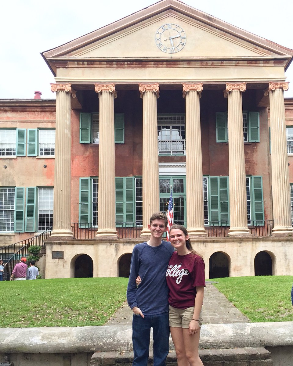 madsloan999's tweet photo. A very successful Accepted Students Weekend!! So excited for all these incoming freshmen❤️🏛🐾 #CofCASW2016 https://t.co/NPRkt1iZOD