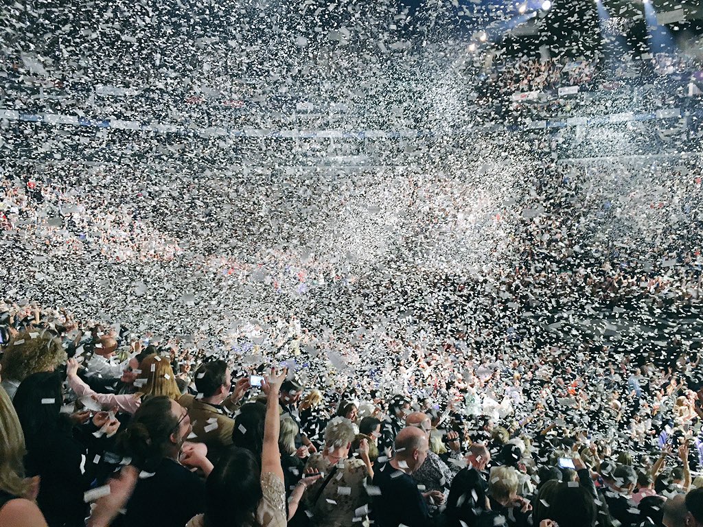 TheO2's tweet image. Night 4 of our @Adele residency - ✔️😊 #AdeleAtTheO2