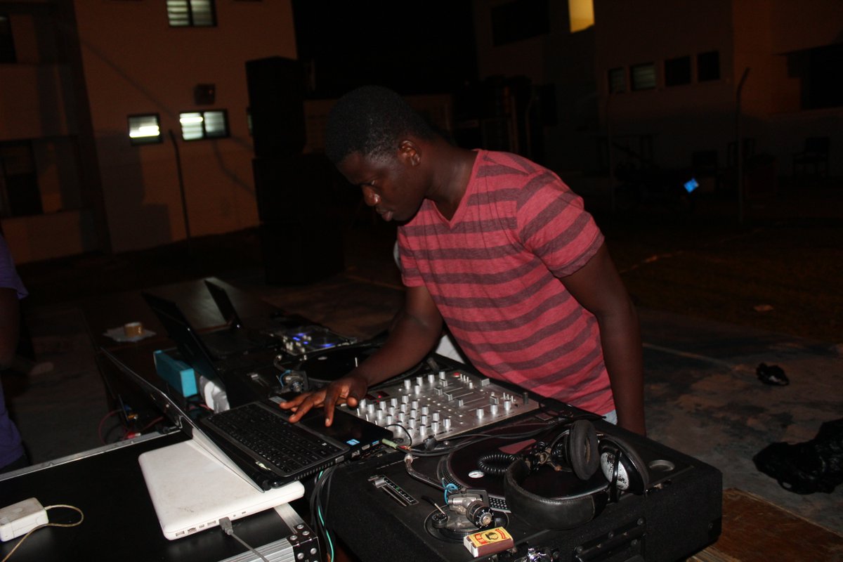 Xunleashed_'s tweet photo. @DJMacxxi Grooving Dancehall tunes @jamestopnelson #IGNITIONX | @djALjahZEEra @JONIBLAZECHICHI @DJTHEOGH @Jlimitbeat https://t.co/sZnbOtA43b