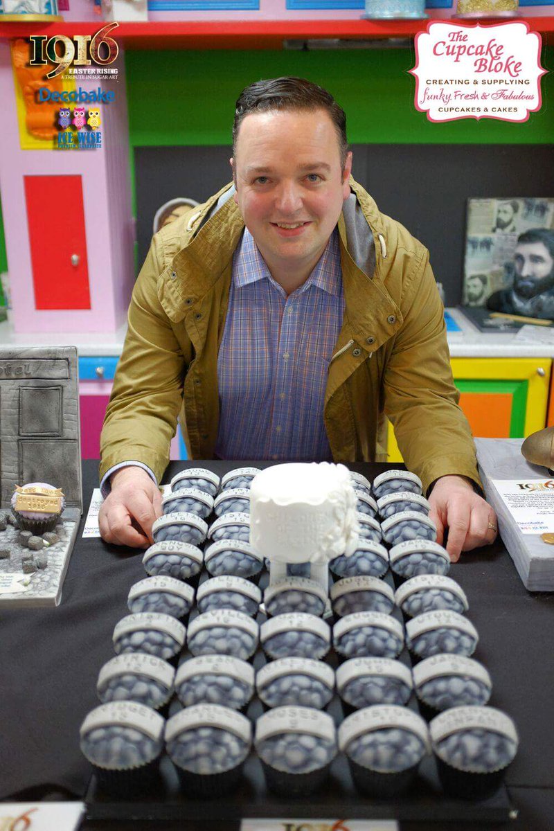 1916cake_collab's tweet photo. Edible Art Exhibition @DecobakeIreland  #1916cakes #1916easterrising #cupcakes #childrenoftherising https://t.co/gh1l9LwME0