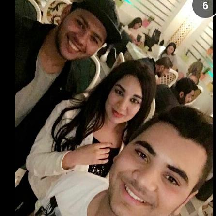 ChahineMagazine's tweet photo. سيلفي النجم #محمد_شاهين مع ��لنجم #نسيم_رايسي
#MohammadChahine 
#Nassimraissi https://t.co/sTq867cD73