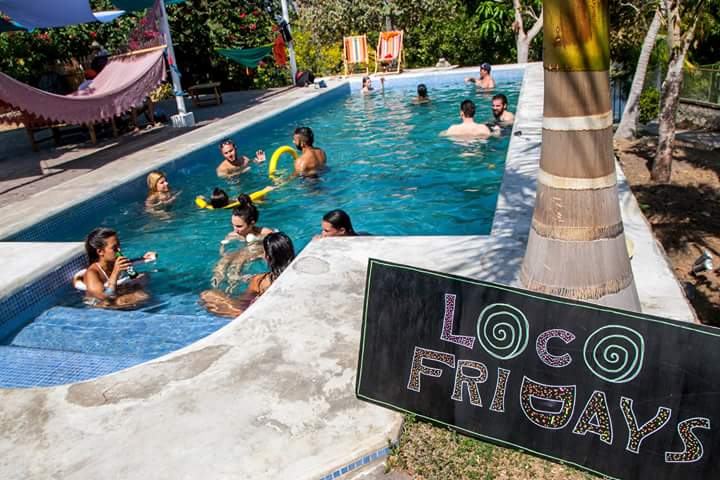 LocoFridays's tweet photo. Imágenes del primer #LocoFridays. Los esperamos el próximo viernes en el segundo PiKnic NikatroniK. 😎 https://t.co/fMGgSUkzvh