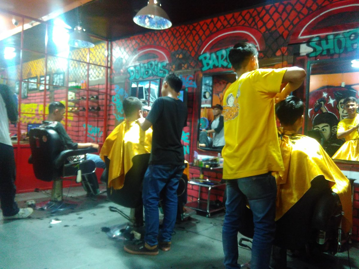 _DJIBRILS's tweet photo. #barbershopgarut #infogarut #garutkekinian256...  pagiii guys..  selalu sehat dan diberi kemudahan.. jangan lupa https://t.co/clbZtPMkm2