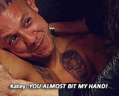 black_mamba_06's tweet photo. #SOAonSet! Hahaha! Poor @KateySagal ! #Bitten by @Theorossi on this scene! XD #Theo'sface! LMAO!:) @SOAAddicts &amp; https://t.co/F3VITNaMB7