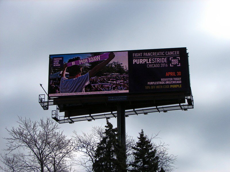PanCANChicago's tweet photo. Thank you #ParamountMedia for seriously amazing #PurpleStride #Chicago #billboard inbound at #17th&290! @PanCAN https://t.co/V4d7vfPB2d