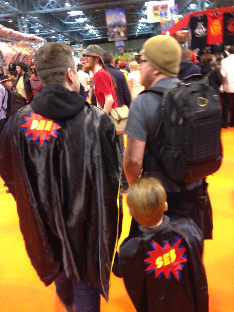 Beanabones's tweet photo. Finally the cakes and accessories from @sewheroic saw a comic con day #dadandson https://t.co/9Wi9xqQ6vm