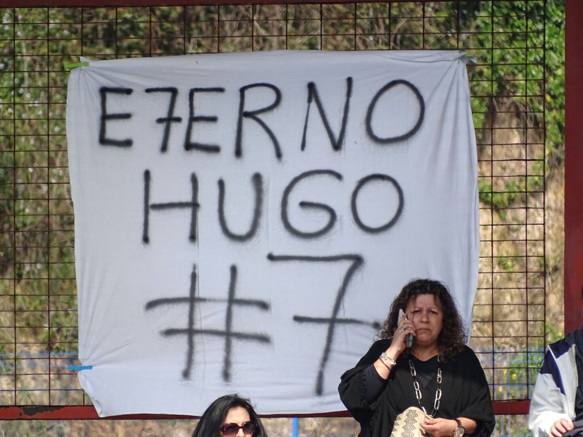 Pancarta en la Toba en el partido entre nuestro Cadete B y el <a href="/LlaranesCF/">Llaranes C.F</a>.