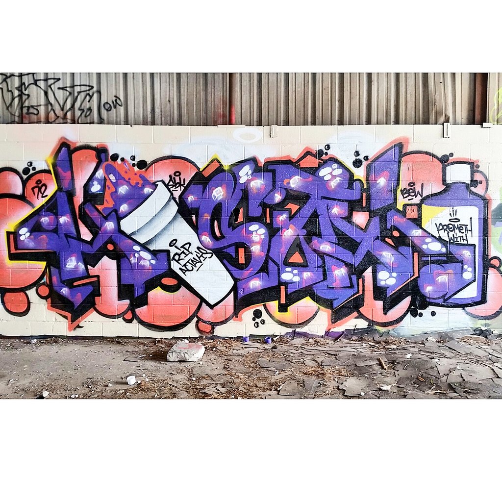 JvillaSbk's tweet photo. #Hostal #Tsb #Bewk #Awfset #SbkLife https://t.co/TbivSYmCWf