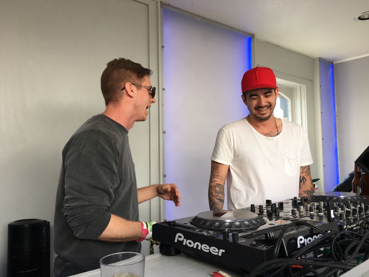jarfoto's tweet photo. Bixel Boys at Space Yacht! #bouncechat #bounceyacht https://t.co/LM6YfuakYV