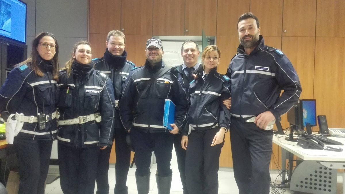 PM_Parma's tweet photo. #nightshiftPM terminato. Un grazie anche alla nostra paparazza!!!! Alla prossima #noicisiamo e #cisaremo https://t.co/rORQoaeKsV
