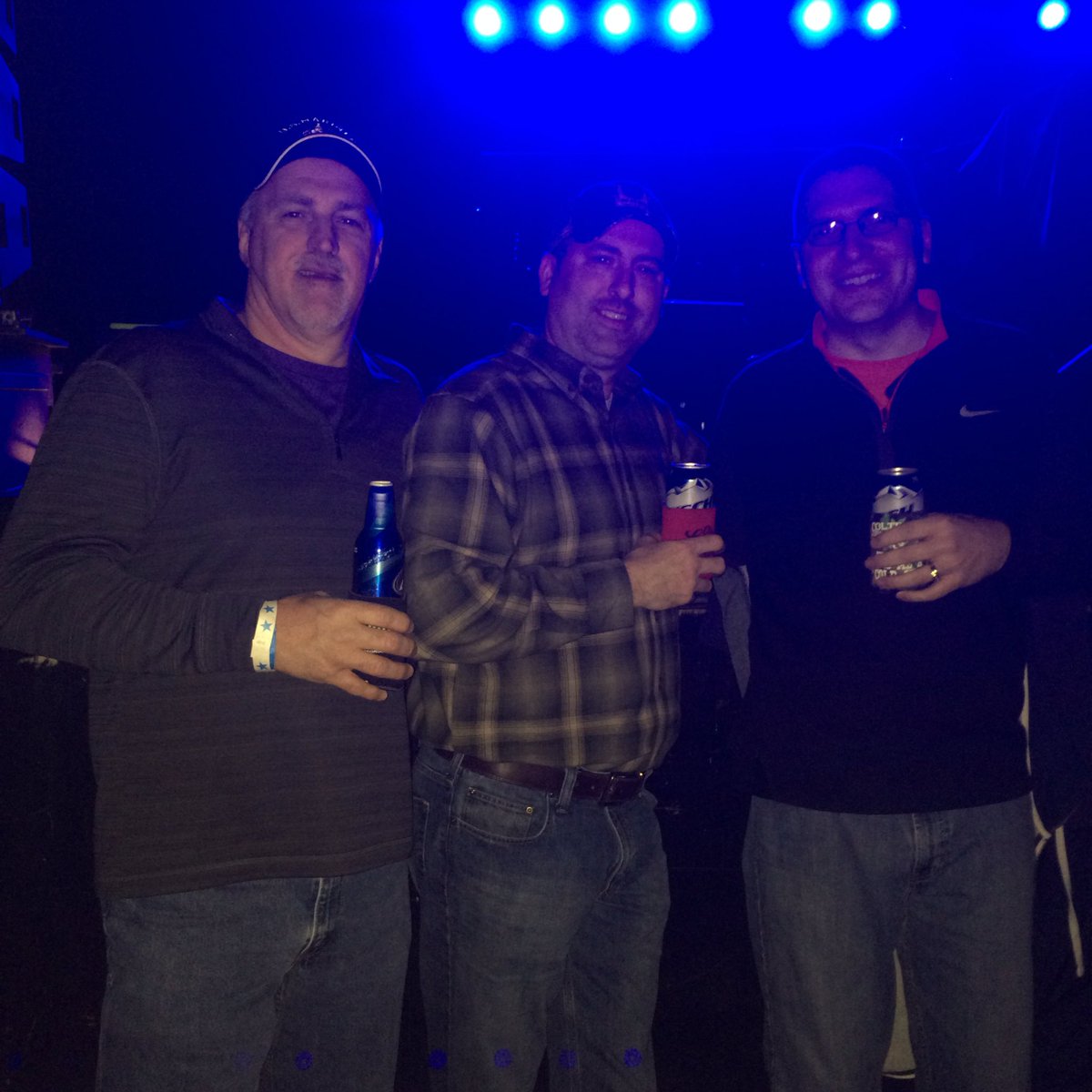 HolyCow3423's tweet photo. Another day, another @coltford concert, another rail. #ColtFordOnTour #ColtsCrew https://t.co/hILdBlpUkC
