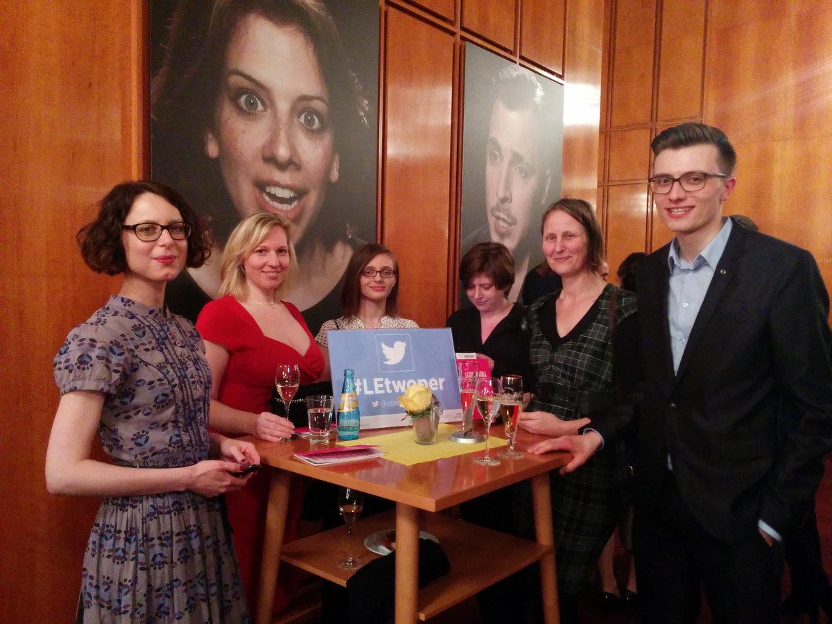Oper_Leipzig's tweet photo. Erfolgreicher 1. #LEtwoper mit @PantaRhei76 @Operngucker @PiaKafanke @Nicsnutz @MiuSuCo @Opernjunkie @KulturTweetup https://t.co/gIJJTAwvQc