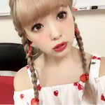 オフショルダー衣装の藤田ニコルが、想像を絶する可愛さであった件..w