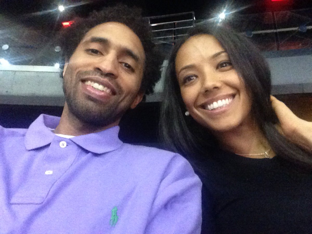 #DateNight with #MyLove. #TrueToAtlanta #GoHawks #Stoudamire
