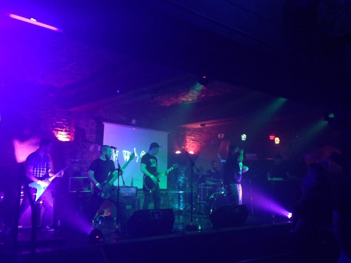 Me With Creeps tweet media