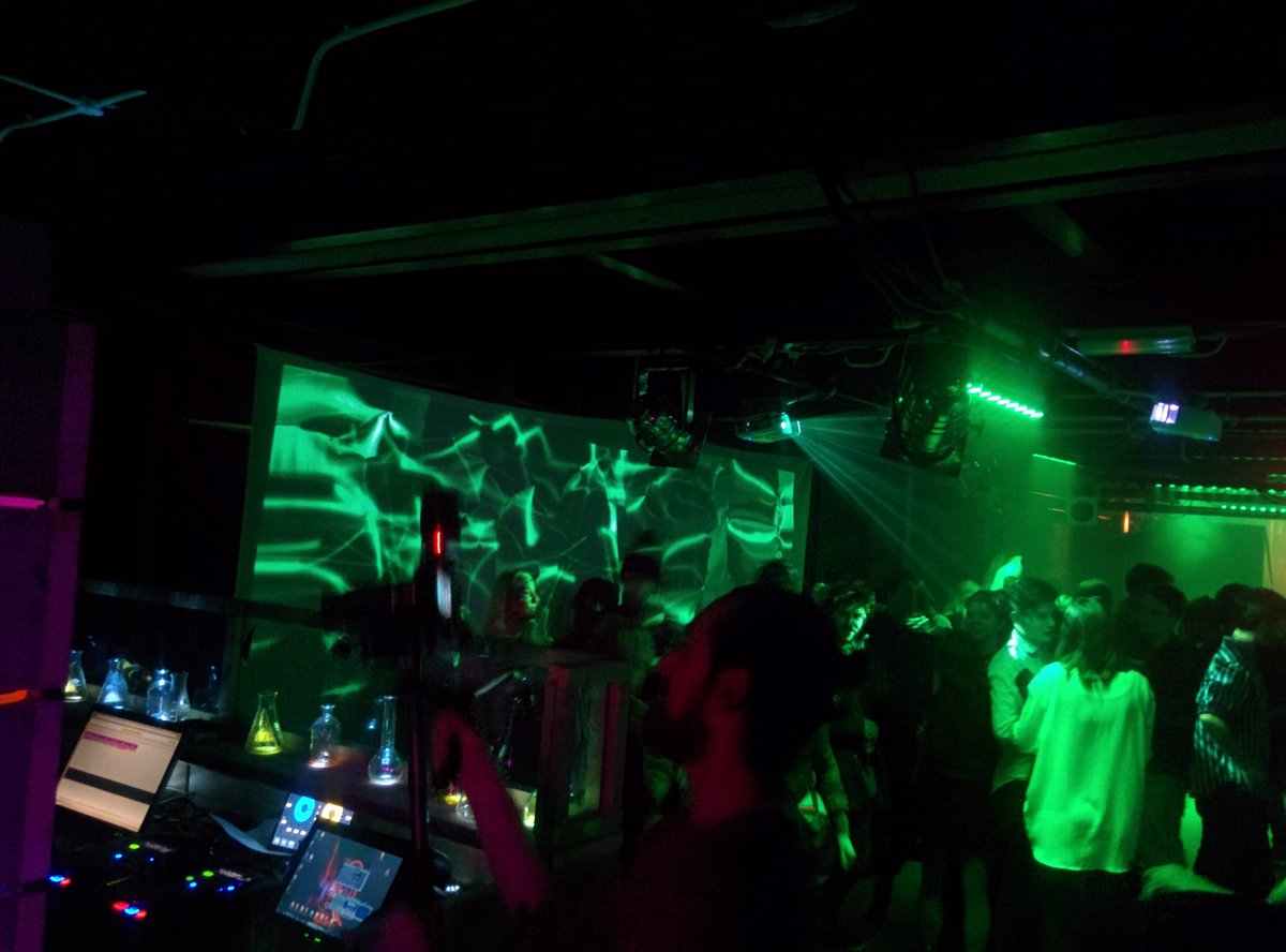 Phill Tew tweet media