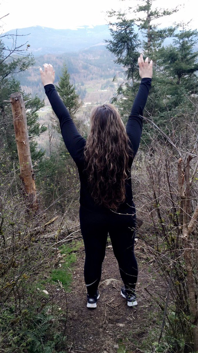 HustedKaela's tweet photo. I made it 💪🏻 #mtpeak https://t.co/43sqLHYMPu