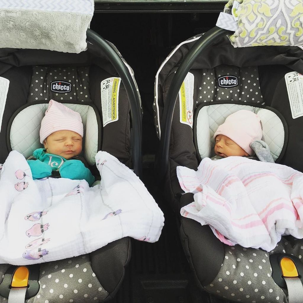 thomasjhouse's tweet photo. The girl's first outing! https://t.co/5UALHGiyHp https://t.co/pLzEszkTMD