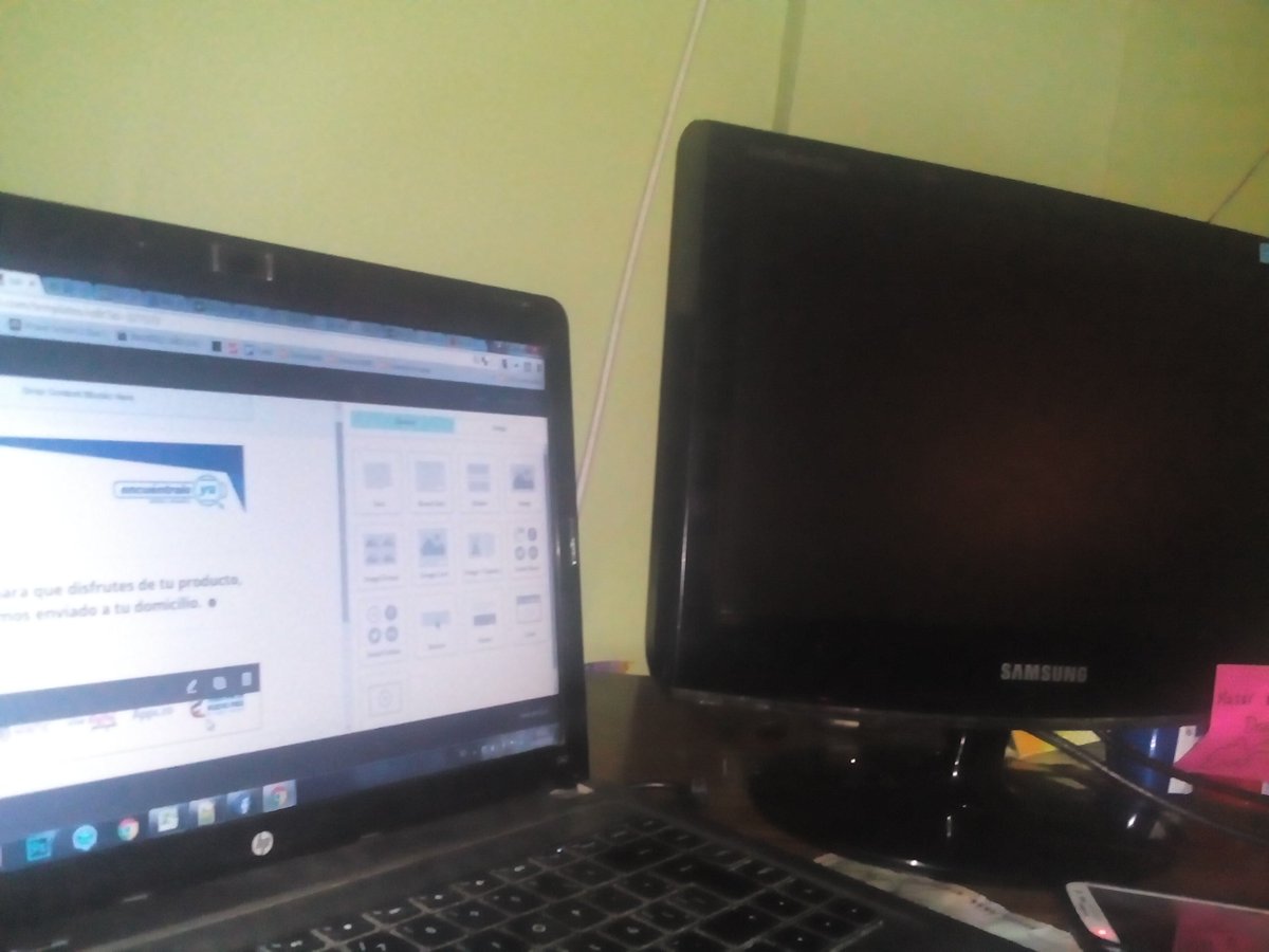 EncuentraloYaa's tweet photo. Nuestro equipo de ventas en la #LaHoraDelPlaneta desde casa, a poca luz y un solo monitor. Sumate de 8:30 a 9:30 https://t.co/LELSOHslv3