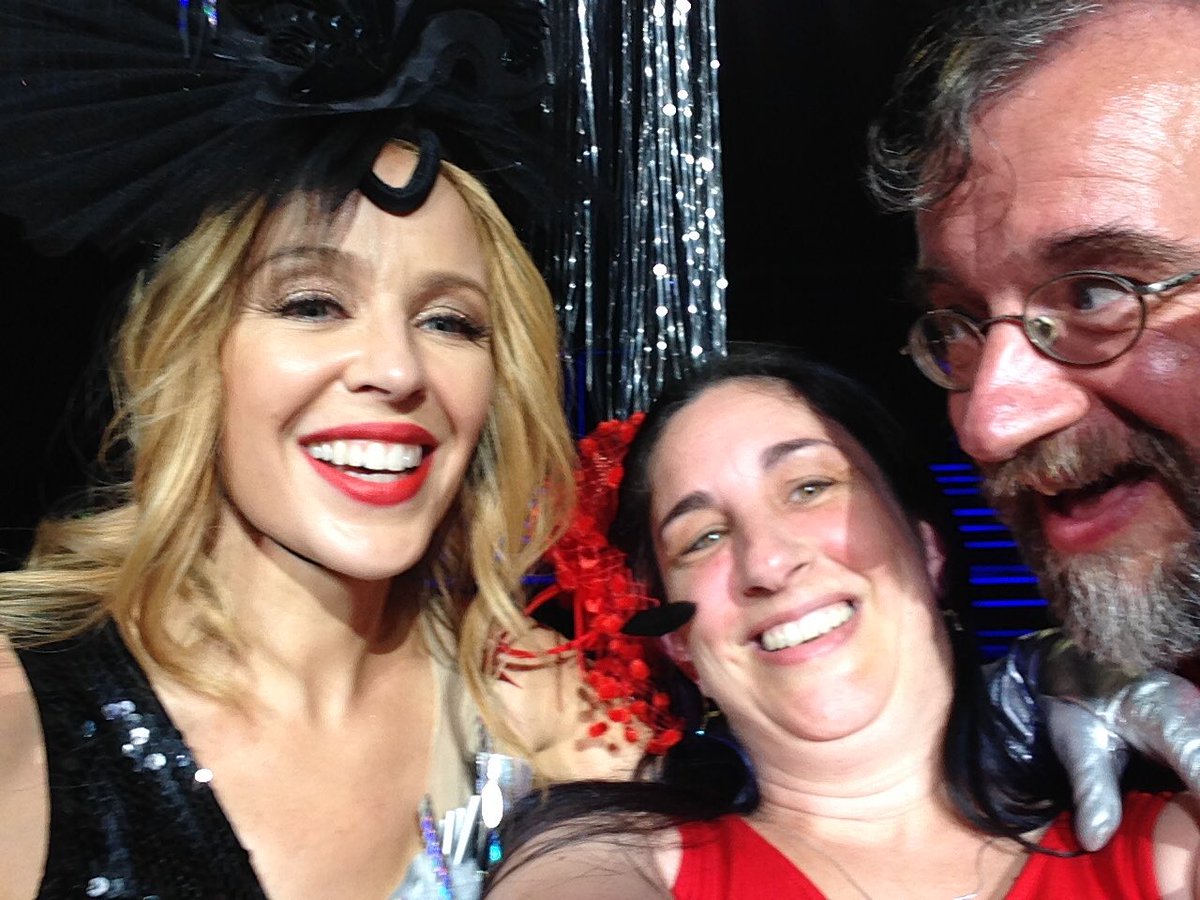 EfratAr's tweet photo. One year ago today #kmotour #Sydney and this happened @kylieminogue @akaPixelpeter was it real? https://t.co/HhrYyvJg6U